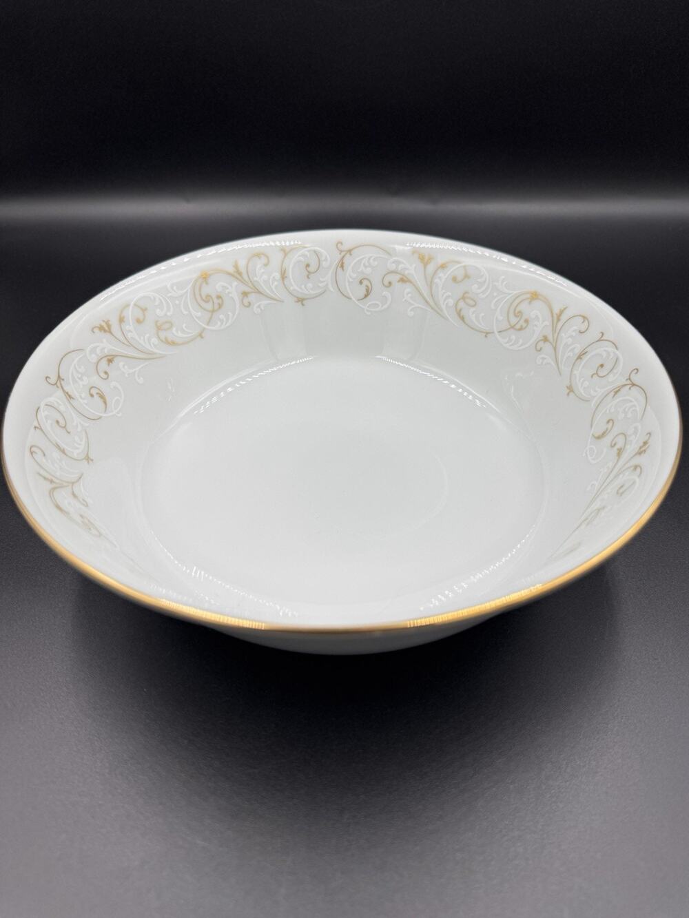 Noritake Duetto 6610 Round Vegetable Serving Bowl 8 7/8” Gold Scroll Japan